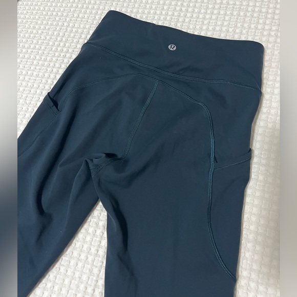 Lululemon Wunder Under SmoothCover Tight w/ Pockets 25" - size 4 - Picture 2 of 8